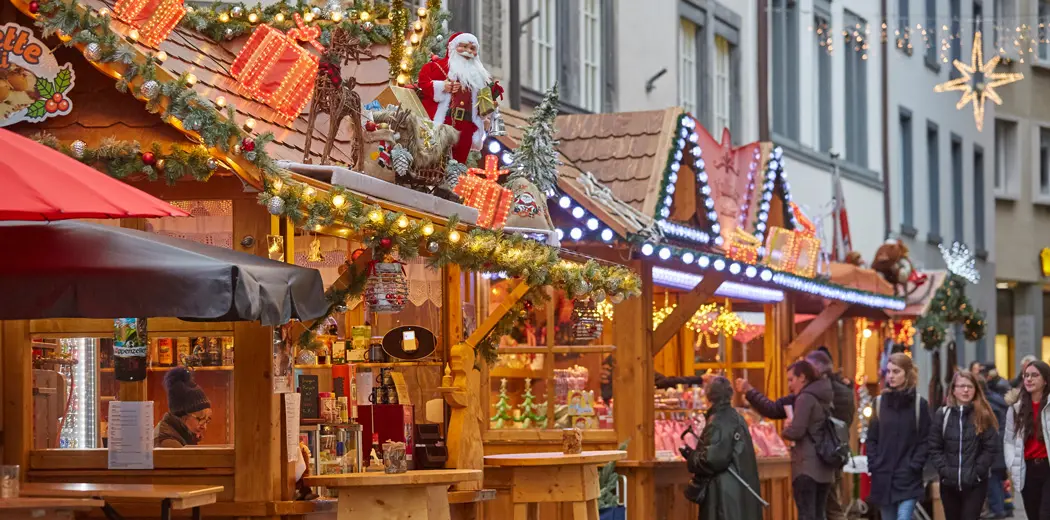 mercatini natale coira bancarelle.